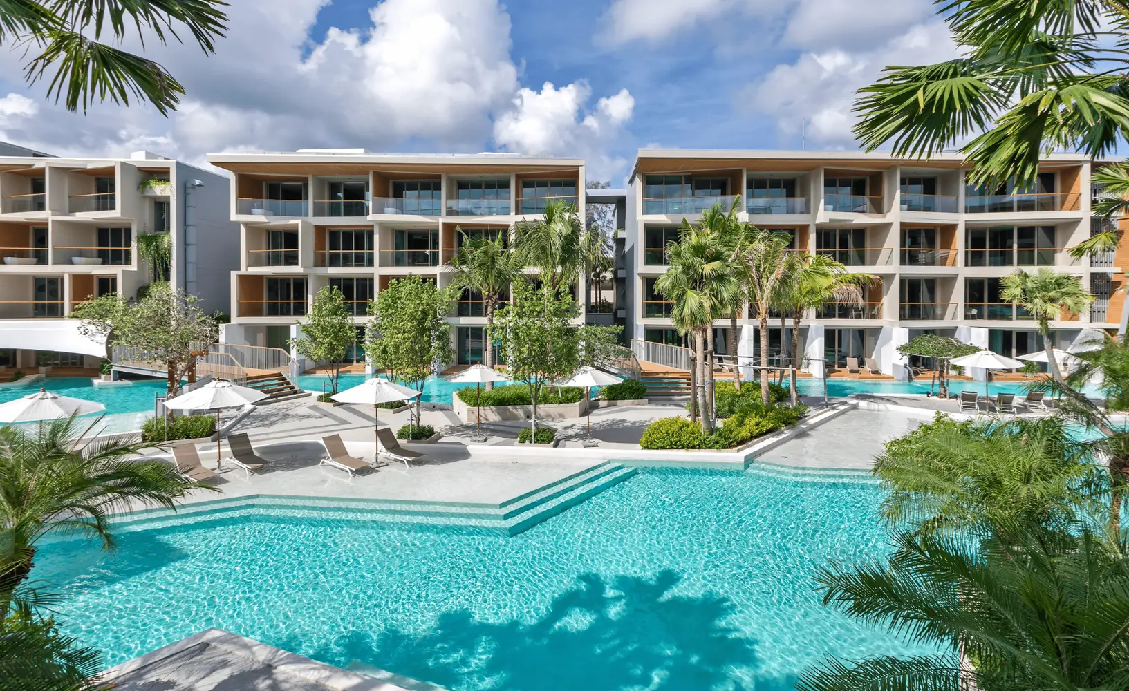 Wyndham Grand Nai Harn
