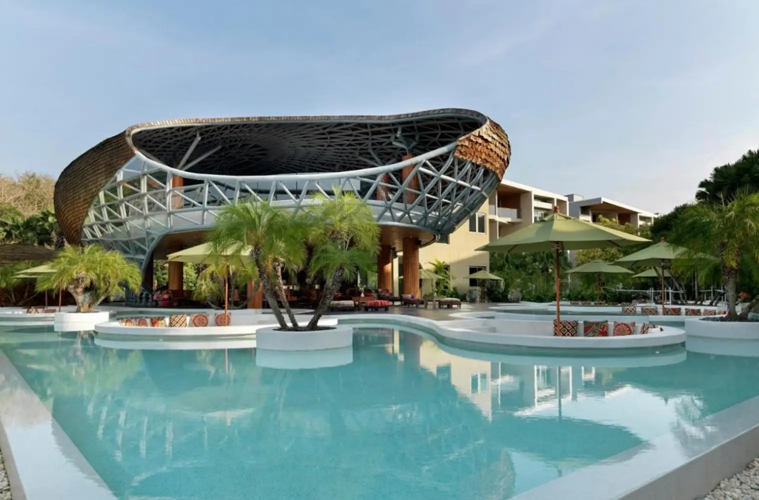 Wyndham Grand Nai Harn