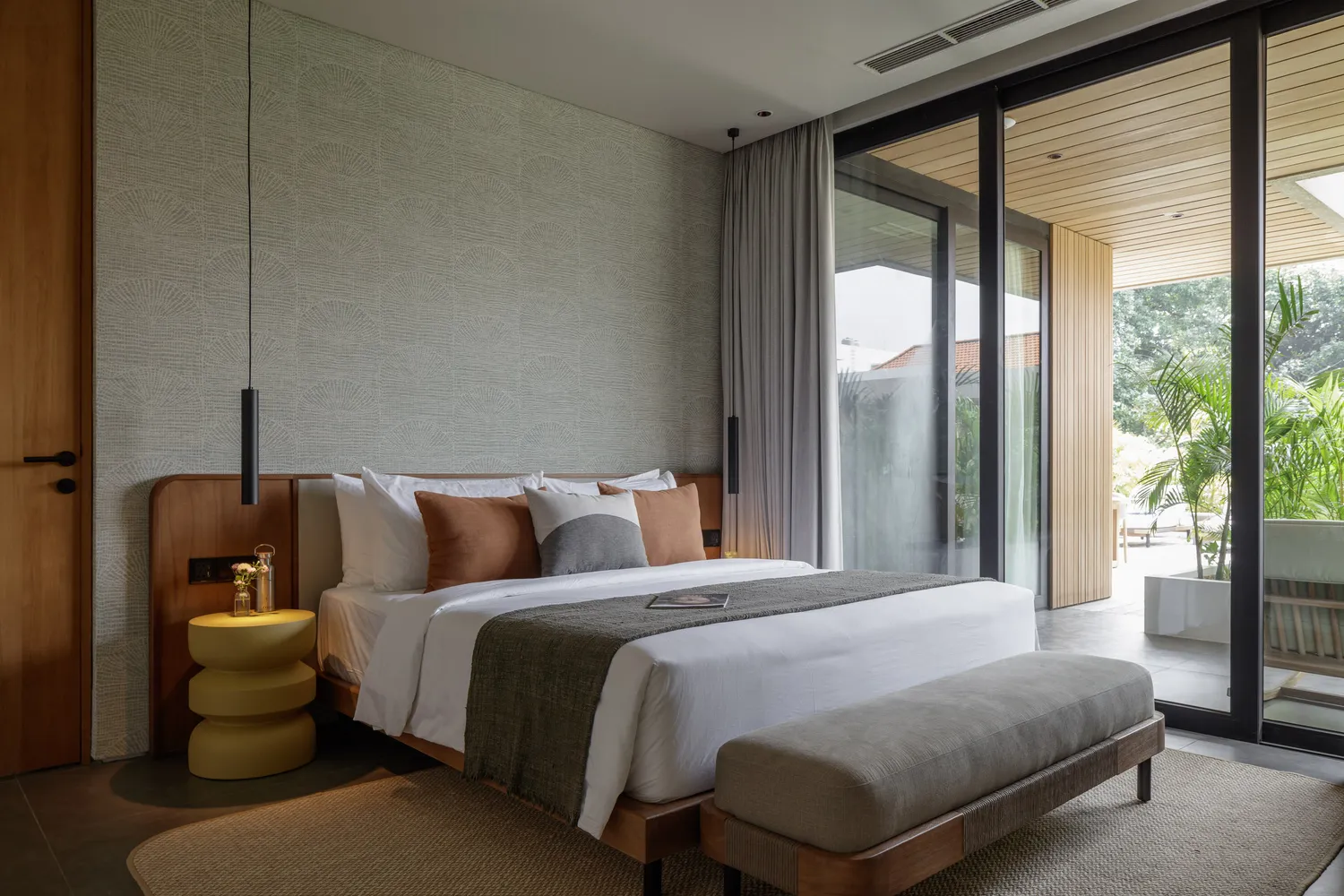 The Bank bedrooms 6 square 665